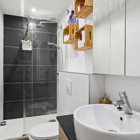 Charming For 4 In Apartman