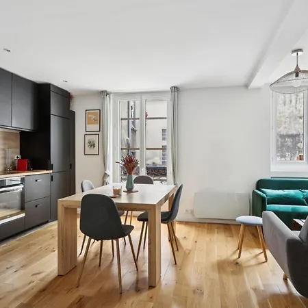 Apartament Charming For 4 In *